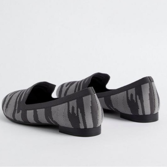NWT Torrid Stretch Knit Loafer (WW) Grey Zebra Stripe - Picture 3 of 8